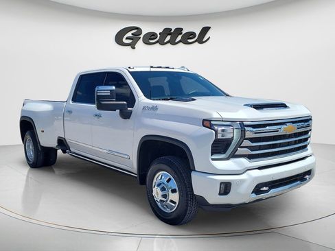 Certified 2024 Chevrolet Silverado 3500 High Country w/ High Country Premium Package AWD/4WD image 3