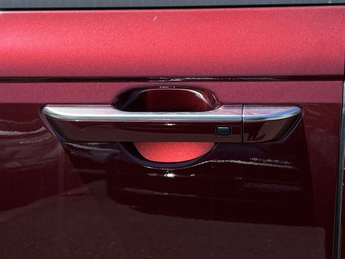 New 2026 Kia Carnival FWD image 24