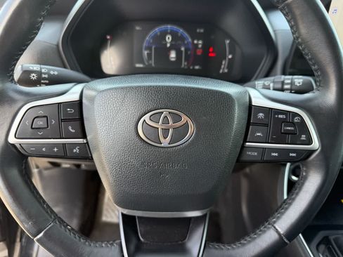 Used 2025 Toyota Grand Highlander FWD image 15
