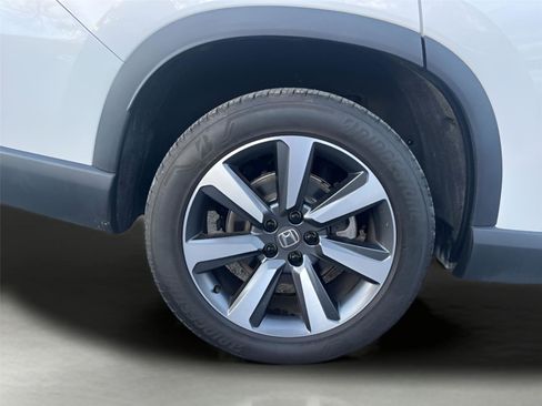 Used 2023 Honda Pilot Elite image 12