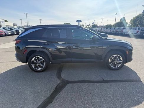 Used 2025 Hyundai Tucson SEL AWD/4WD image 11