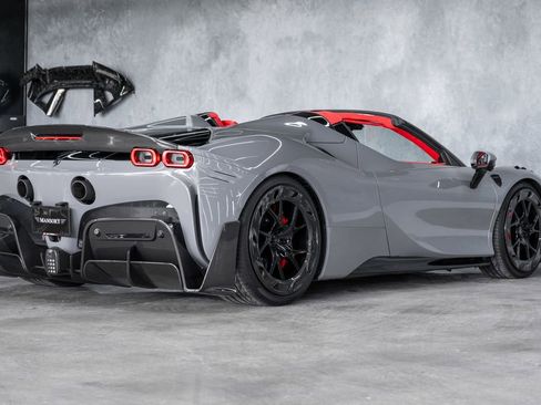 Used 2022 Ferrari SF90 Spider AWD/4WD image 22