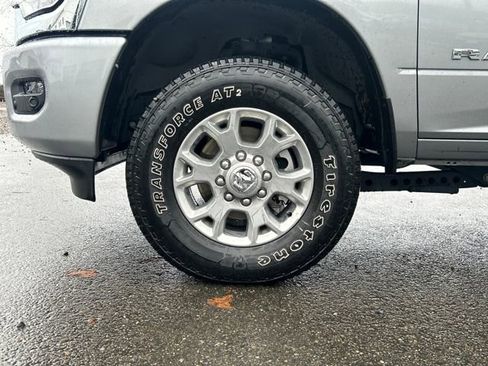 Used 2024 RAM 2500 Laramie image 31