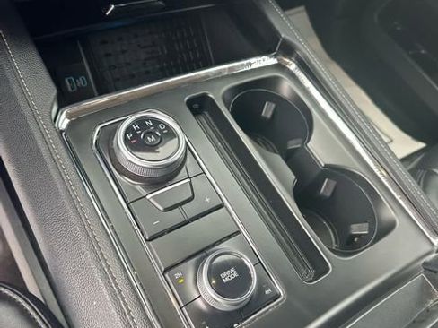 Used 2023 Ford Expedition XLT image 29