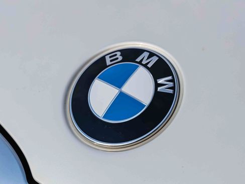 Used 2024 BMW 330i xDrive Sedan w/ Premium Package AWD/4WD image 30