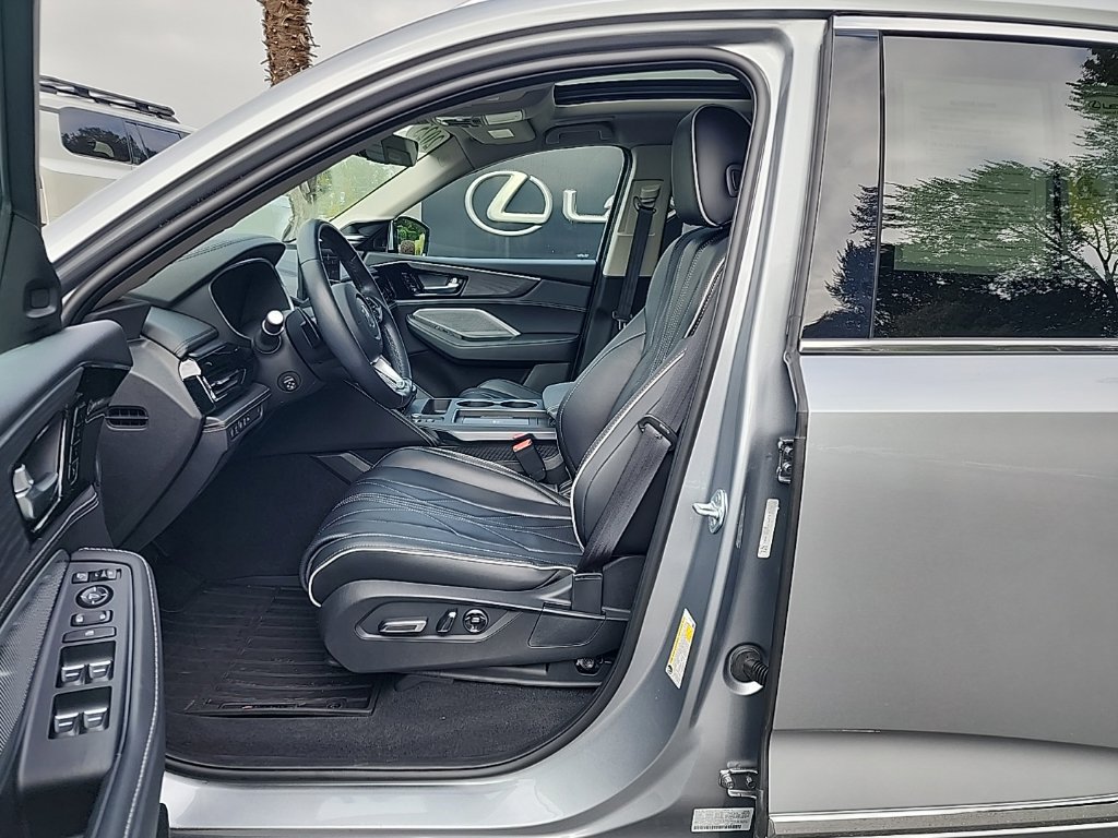 Used 2025 Acura MDX w/ Advance Package AWD/4WD image 8