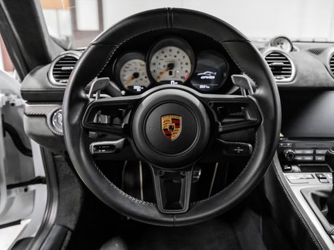 Used 2023 Porsche 718 Cayman GT4 RS image 10