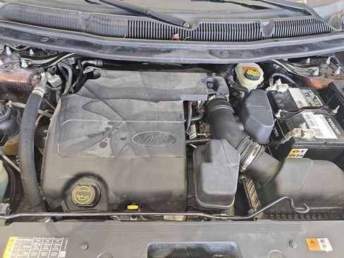 Used 2017 Ford Explorer XLT w/ Equipment Group 202A FWD image 21