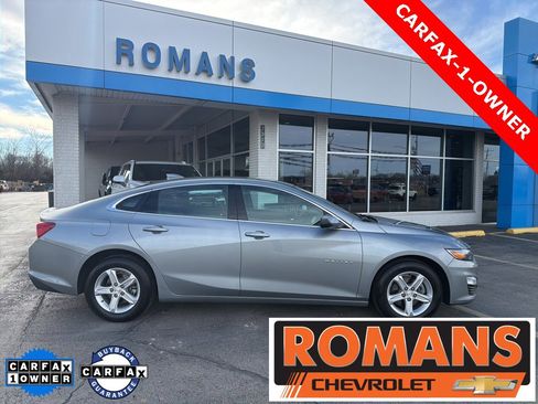 Used 2023 Chevrolet Malibu LT image 2