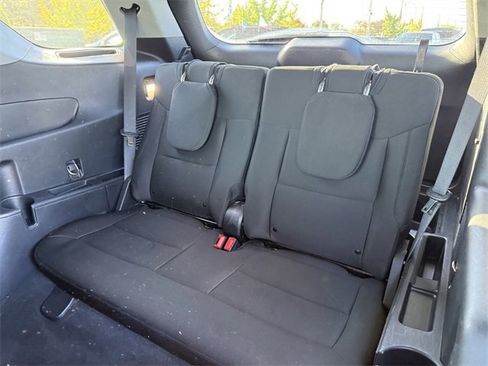 Certified 2023 Ford Explorer XLT w/ Class IV Trailer Tow Package image 9