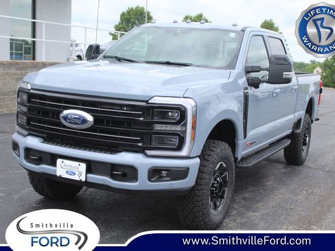 New 2026 Ford F350 Platinum w/ Tremor Off-Road Package AWD/4WD image 1