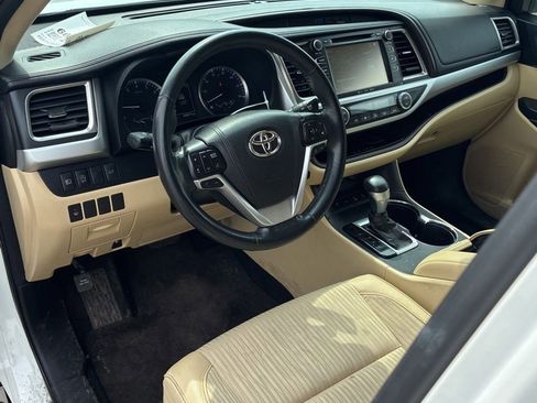 Used 2018 Toyota Highlander Plus image 5