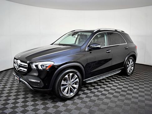 Used 2020 Mercedes-Benz GLE 450 4MATIC image 2