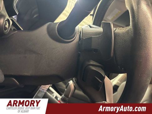 Used 2022 Subaru Outback Premium image 11