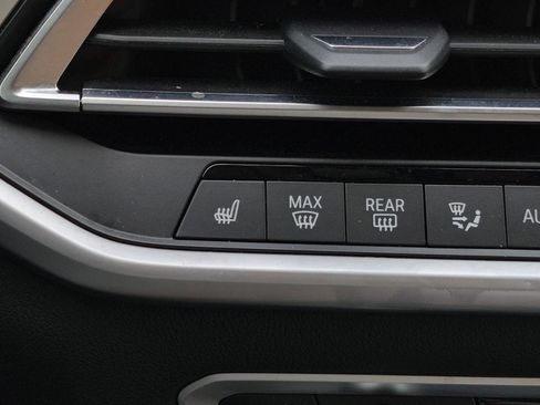 Certified 2022 BMW X7 xDrive40i w/ Premium Package image 26