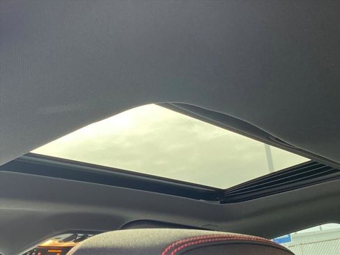 Used 2023 Chevrolet Colorado Z71 w/ Z71 Convenience Package 2 image 21