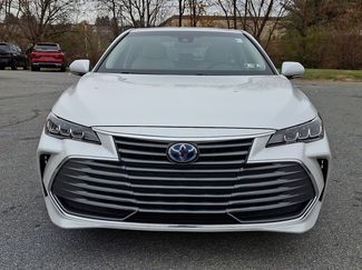 Used 2021 Toyota Avalon XLE video 2
