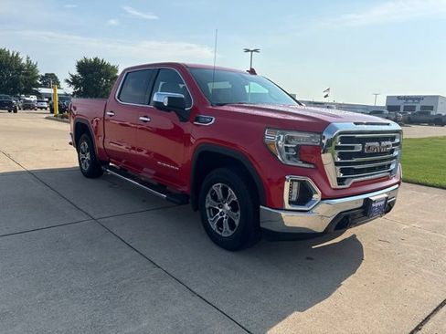 Used 2020 GMC Sierra 1500 SLT w/ Driver Alert Package I AWD/4WD image 3