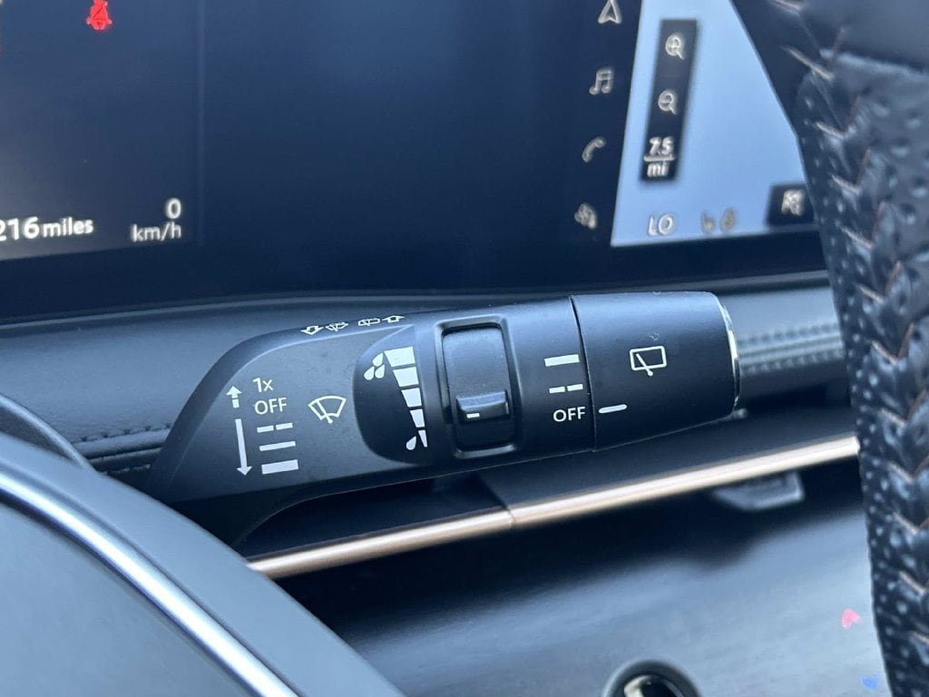 Certified 2025 Nissan Ariya AWD image 33