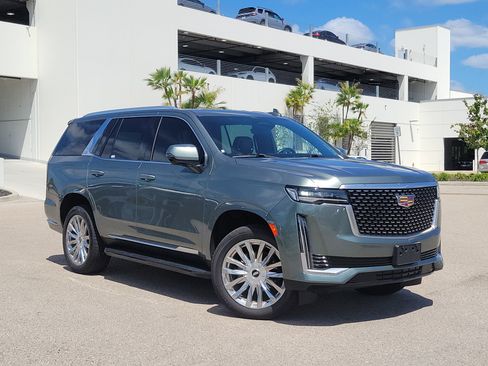 Used 2023 Cadillac Escalade Premium Luxury image 31