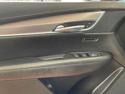 Used 2019 Cadillac XT5 Luxury image 14