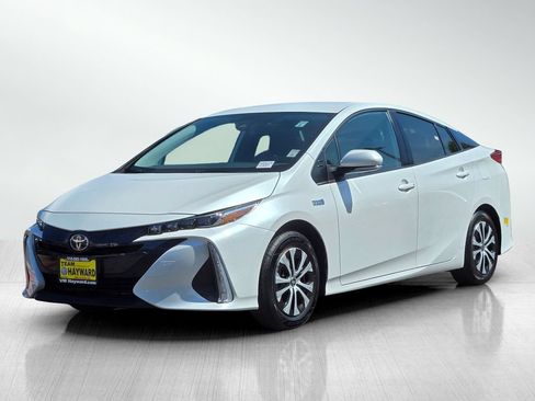 Used 2022 Toyota Prius Prime XLE FWD image 9