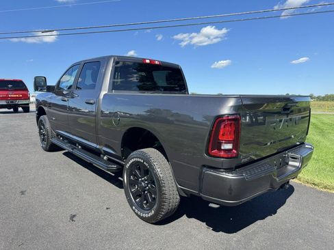 Used 2025 RAM 2500 Big Horn AWD/4WD image 5