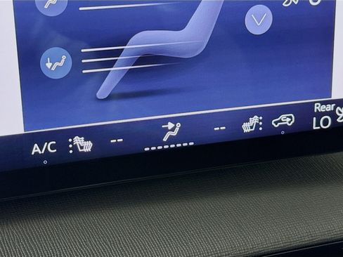 Used 2025 Buick Enclave Preferred image 25