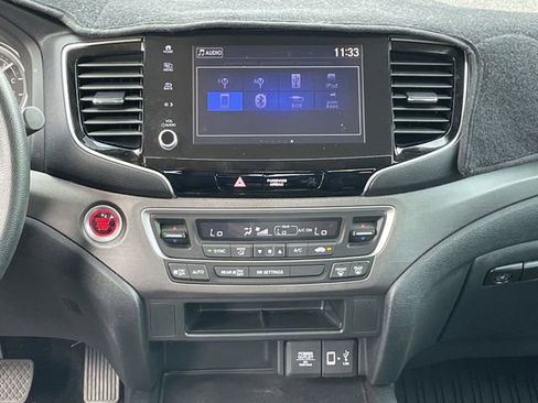 Used 2023 Honda Ridgeline Sport image 16