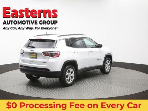 Used 2024 Jeep Compass Latitude AWD/4WD image 39