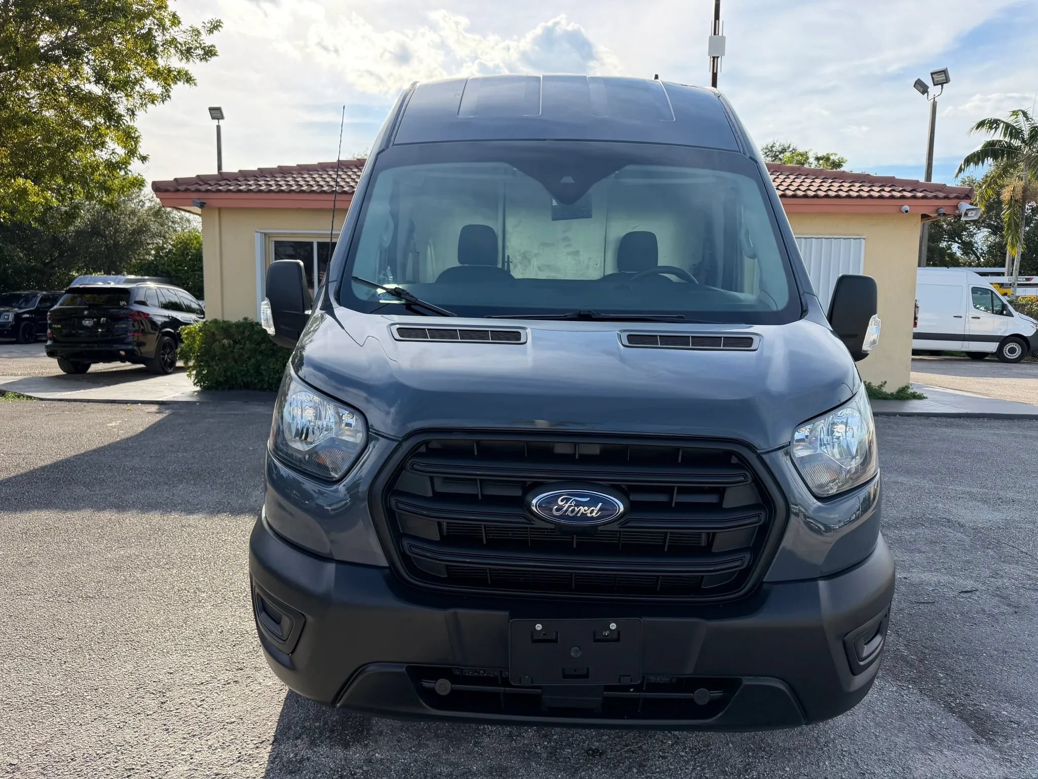 Used 2020 Ford Transit 250 148 High Roof Extended RWD image 10