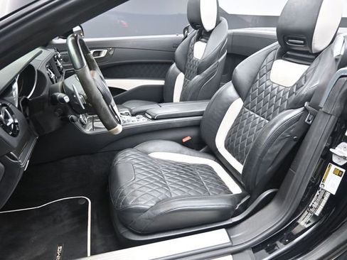 Used 2015 Mercedes-Benz SL 63 AMG image 18