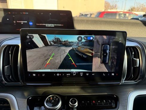 Used 2025 Ford Expedition Max Platinum image 41