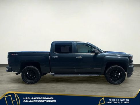Used 2017 Chevrolet Silverado 1500 LTZ Z71 w/ LTZ Plus Package AWD/4WD image 8