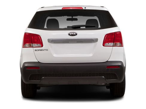 Used 2011 Kia Sorento LX w/ Convenience Pkg FWD image 8