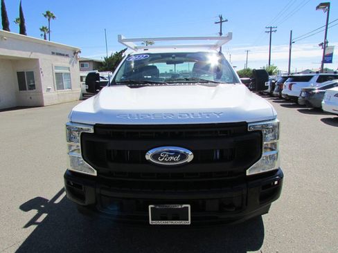 Used 2022 Ford F250 XL w/ Power Equipment Group RWD image 3