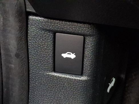 Certified 2023 Honda Accord LX image 27