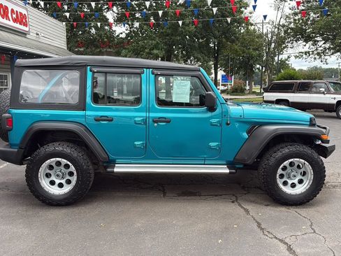 Used 2020 Jeep Wrangler Unlimited Sport AWD/4WD image 7