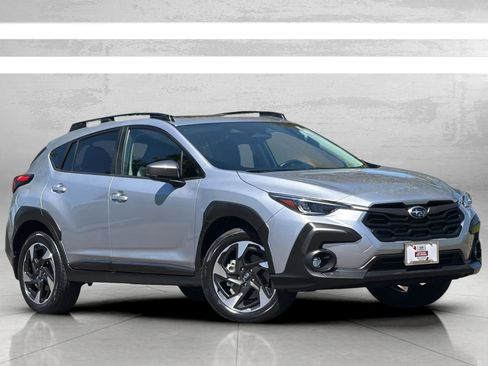 Used 2024 Subaru Crosstrek 2.5i Limited w/ Crosstrek Mirror Package AWD/4WD image 2