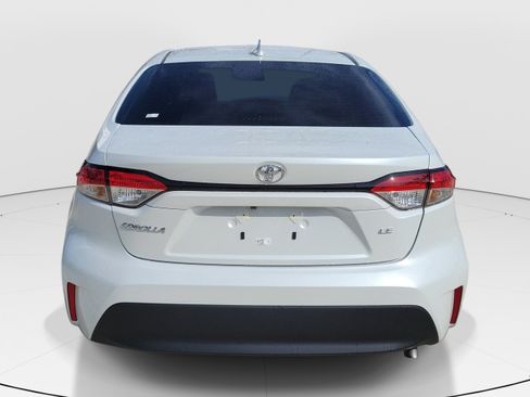 Used 2026 Toyota Corolla LE FWD image 6