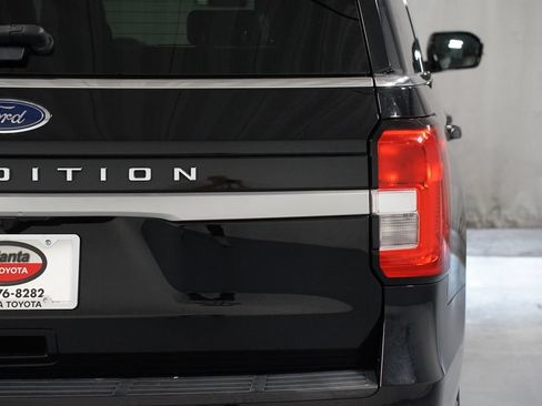 Used 2023 Ford Expedition XLT RWD image 10