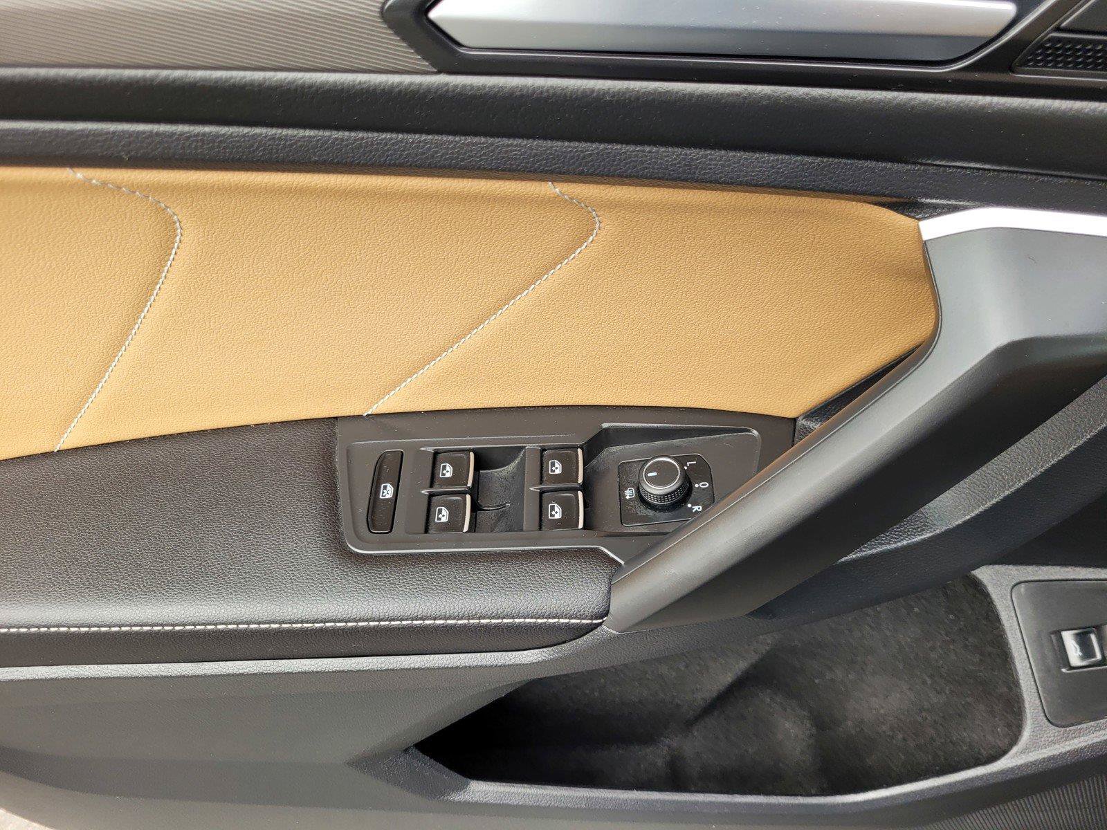 Certified 2023 Volkswagen Tiguan SE FWD image 23