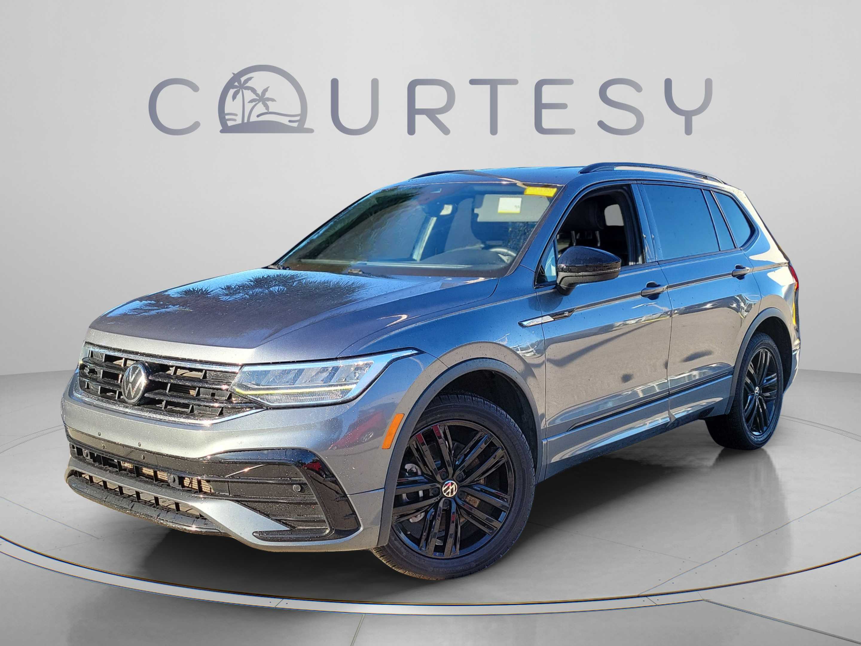 Used 2022 Volkswagen Tiguan SE R-Line FWD 360° Tour