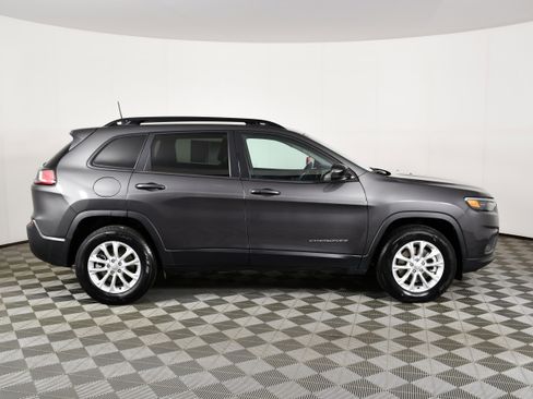 Used 2022 Jeep Cherokee Latitude Lux AWD/4WD image 5