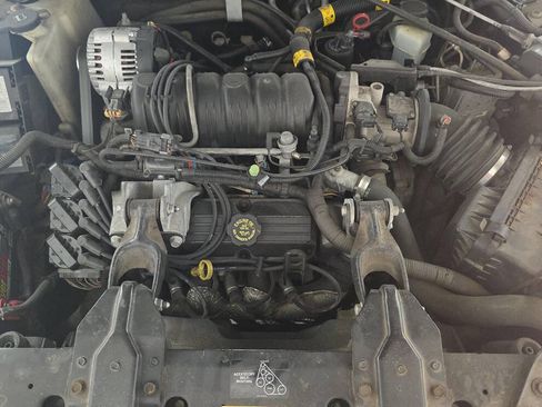 Used 2002 Chevrolet Monte Carlo SS w/ Preferred Equipment Group FWD image 9