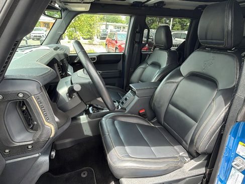 Used 2025 Ford Bronco Badlands AWD/4WD image 12
