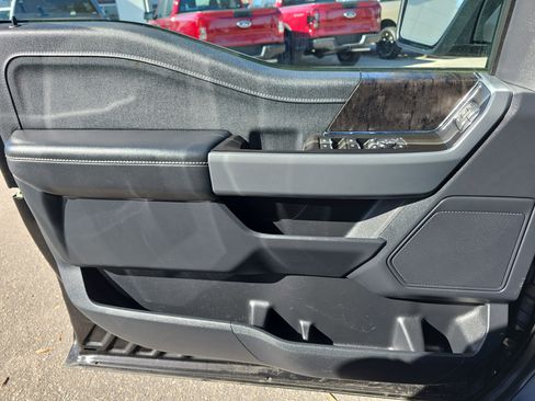 Used 2022 Ford F150 Lariat image 27