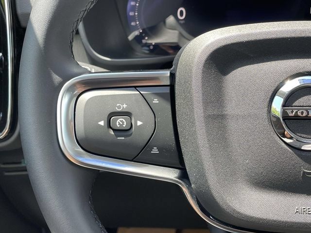 New 2026 Volvo XC40 B5 Core w/ Protection Package Premier AWD/4WD image 36