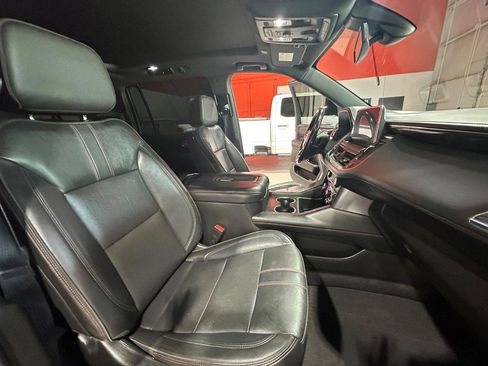 Used 2021 Chevrolet Suburban RST image 21