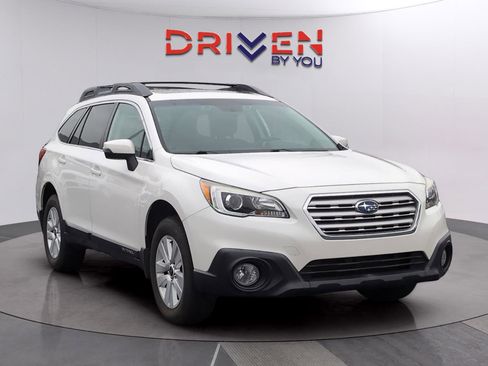 Used 2016 Subaru Outback 2.5i Premium image 8